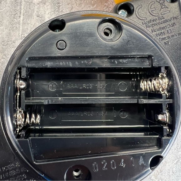 Bop It!  Mini C-290B  Handheld Reflex Game 1-2 Players Black Hasbro 2014 Tested - Picture 6 of 6